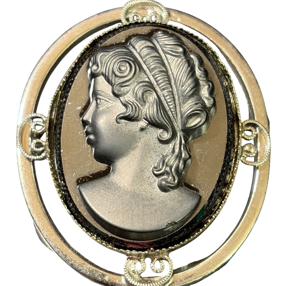 Vintage Hematite Glass Cameo Brooch Silver Tone Scroll Frame Oval Pin